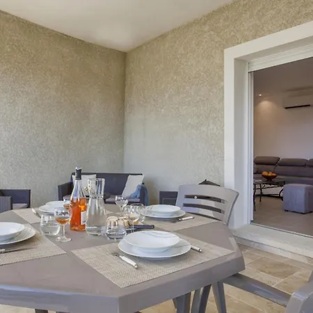 Domaine Ghjulia - Casa Nebbiu Διαμέρισμα *